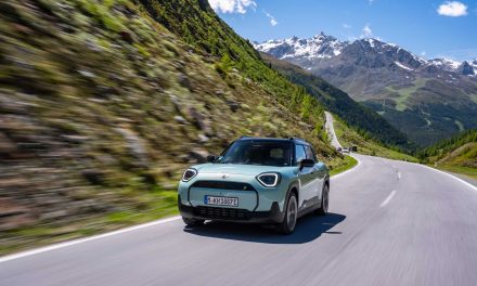 Mini Aceman SE : le crossover électrique taillé pour la ville et les trajets urbains