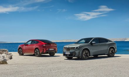 BMW iX4 : le SUV coupé électrique mise sur une autonomie XXL de 828 km